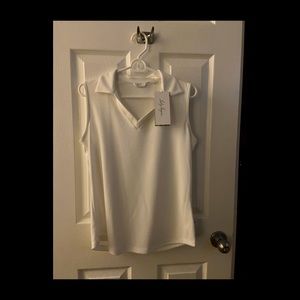 Sleeveless golf shirt